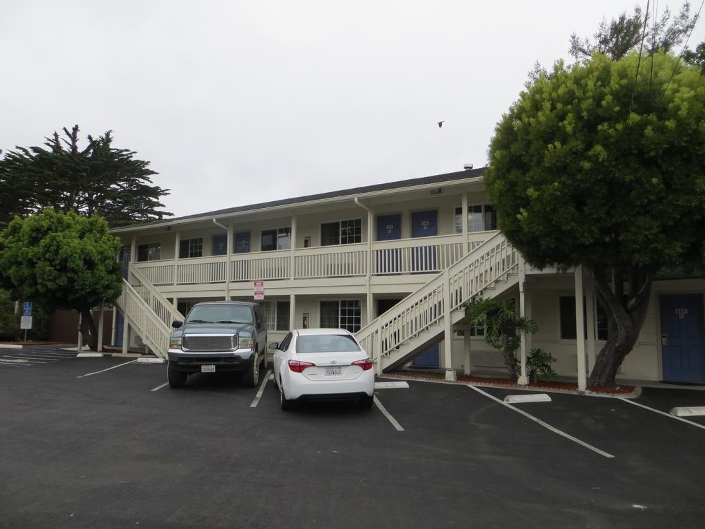 Fisherman'S Cove Inn モントレー エクステリア 写真